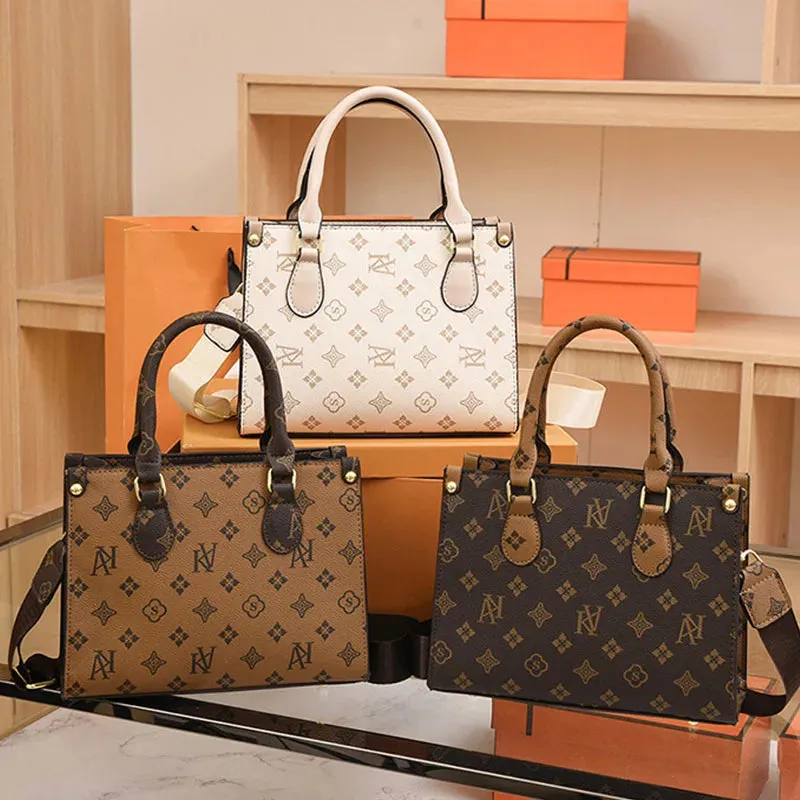 2024 Luxury Women's Handbag: Large Capacity Fashionable Designer Shoulder and Crossbody Bag