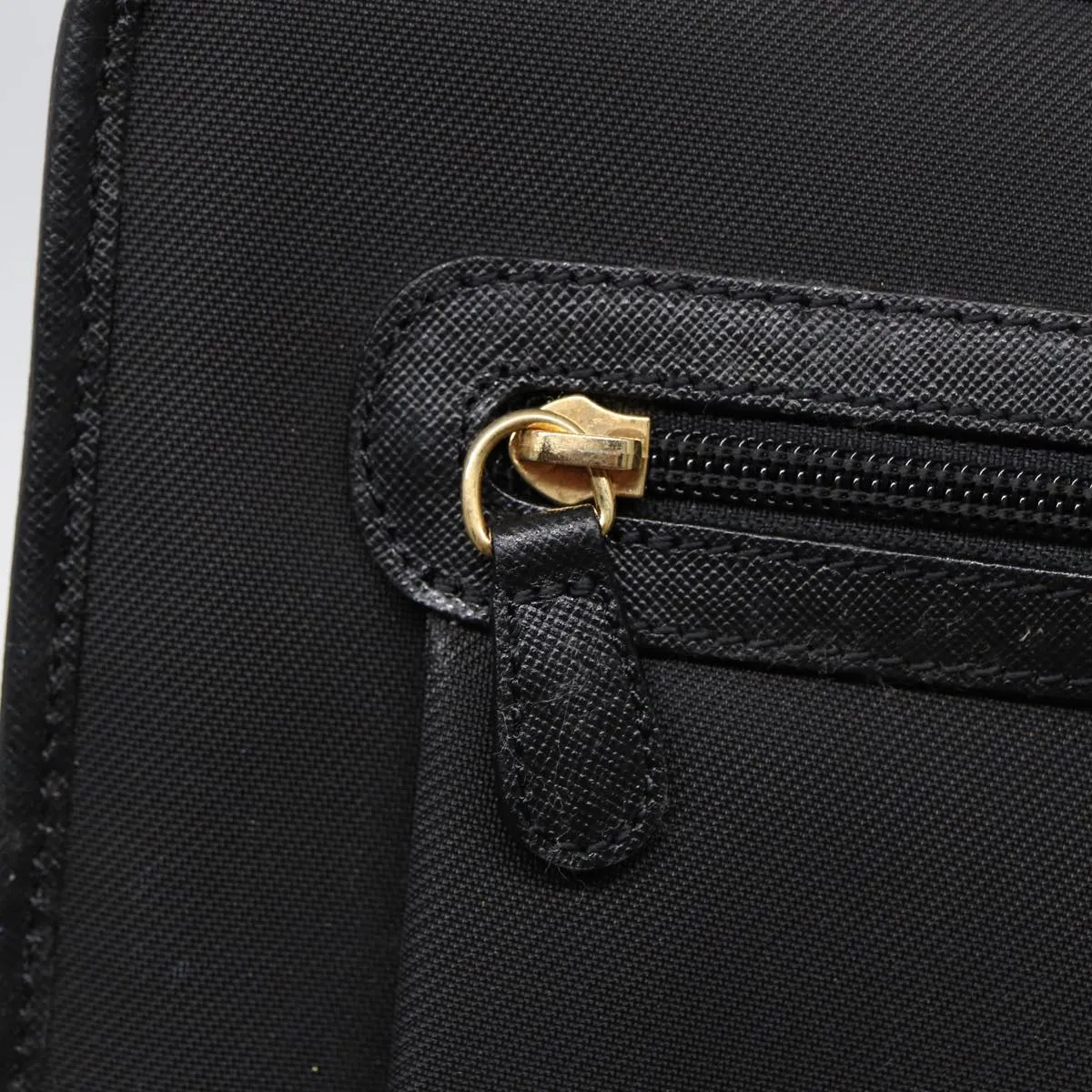 BURBERRYSs Clutch Bag PVC Black Gold Auth bs17440