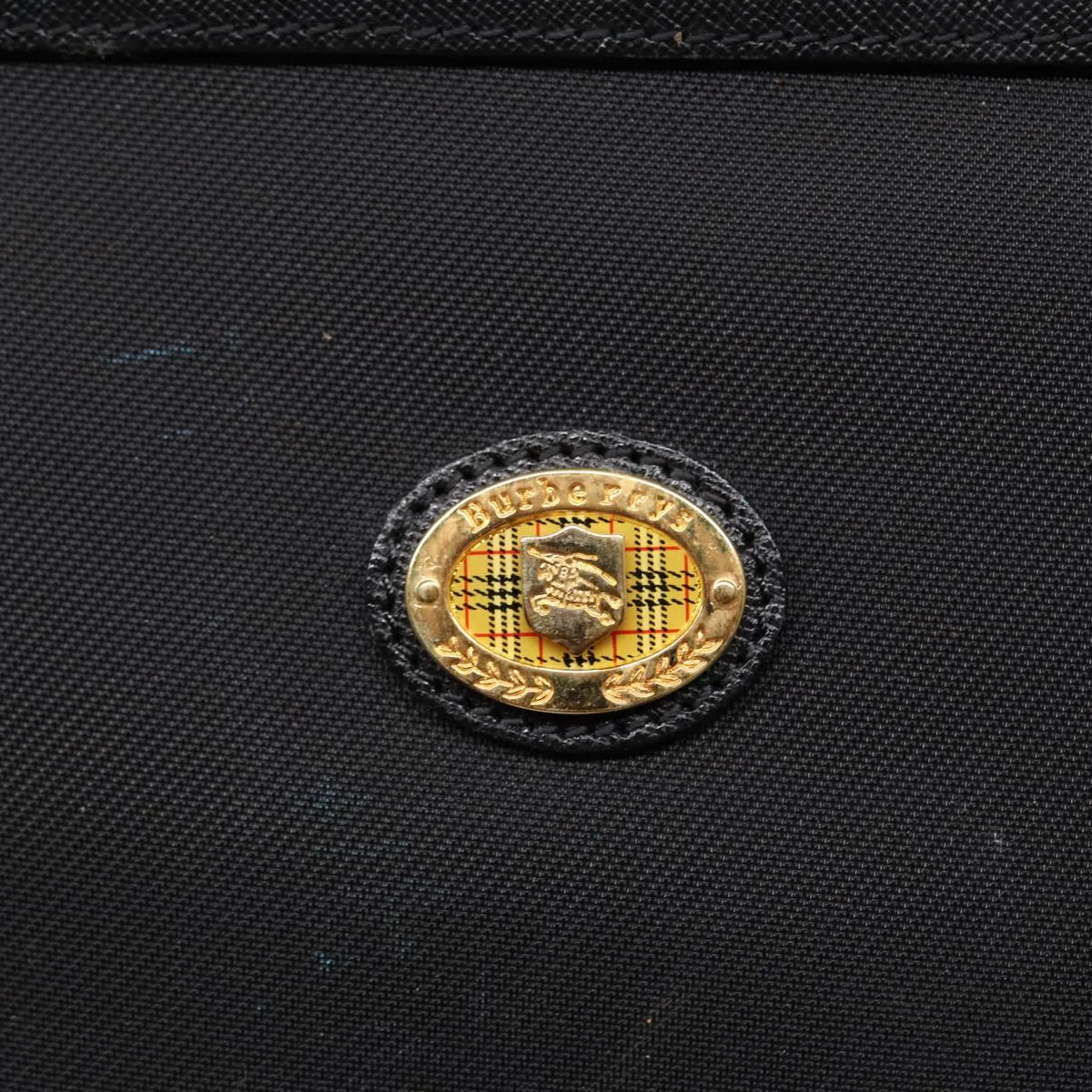 BURBERRYSs Clutch Bag PVC Black Gold Auth bs17440