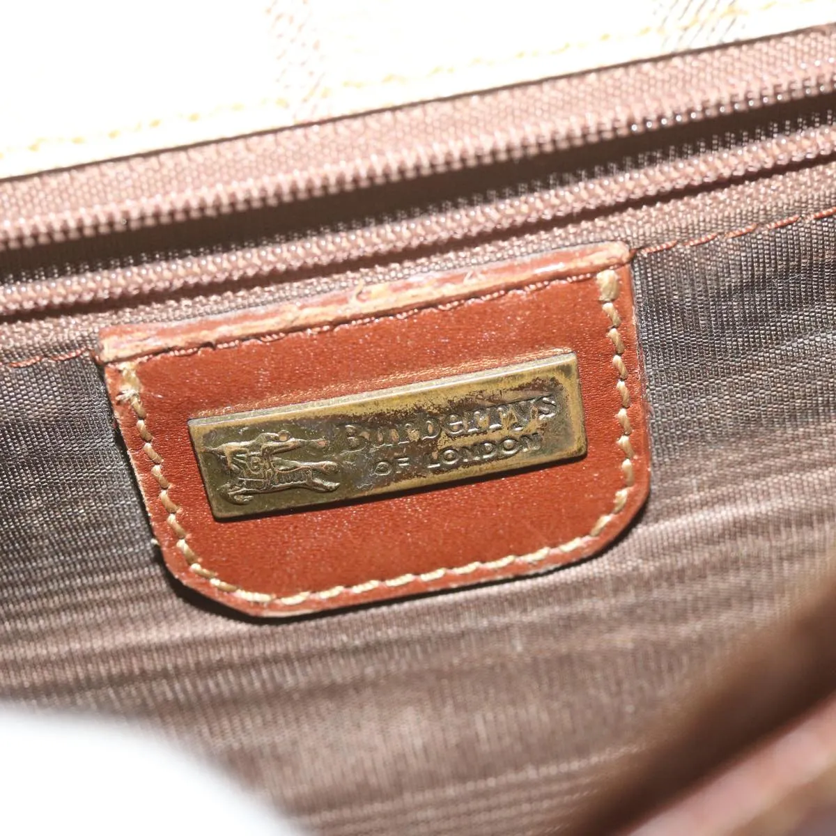 BURBERRYSs Nova Check Clutch Bag PVC Leather Beige  bs11501