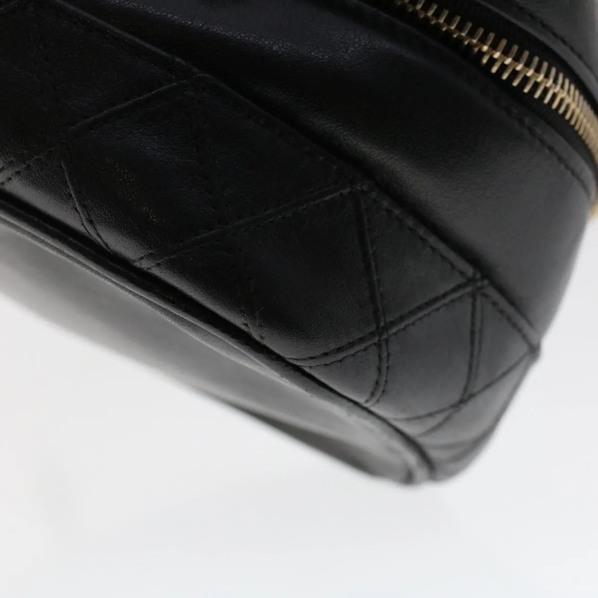 CHANEL Bicolole Vanity Cosmetic Pouch Leather Black CC  bs6921