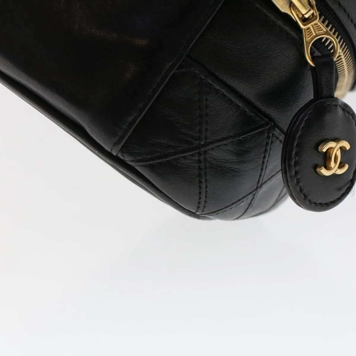 CHANEL Bicolole Vanity Cosmetic Pouch Leather Black CC  bs6921