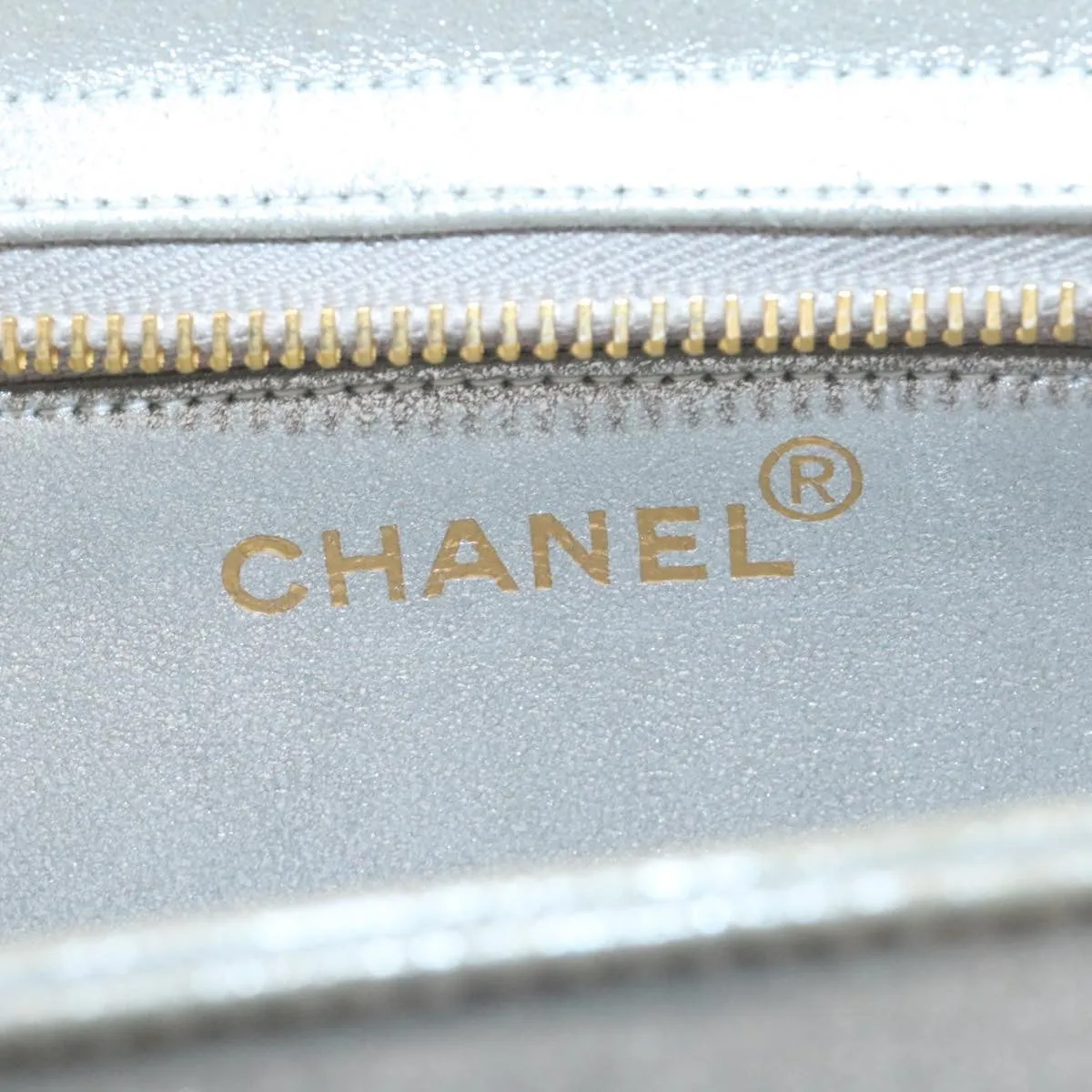 Chanel Clutch Bag Leather Silver CC Auth 26857A