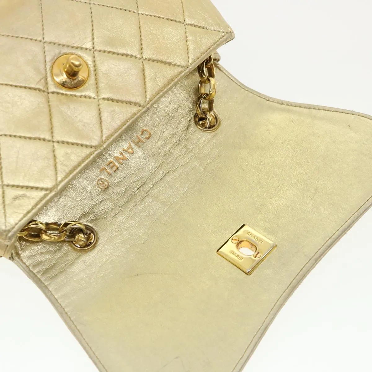 Chanel Matelasse Turn Lock Chain Shoulder Bag Lamb Skin Gold CC  31382A