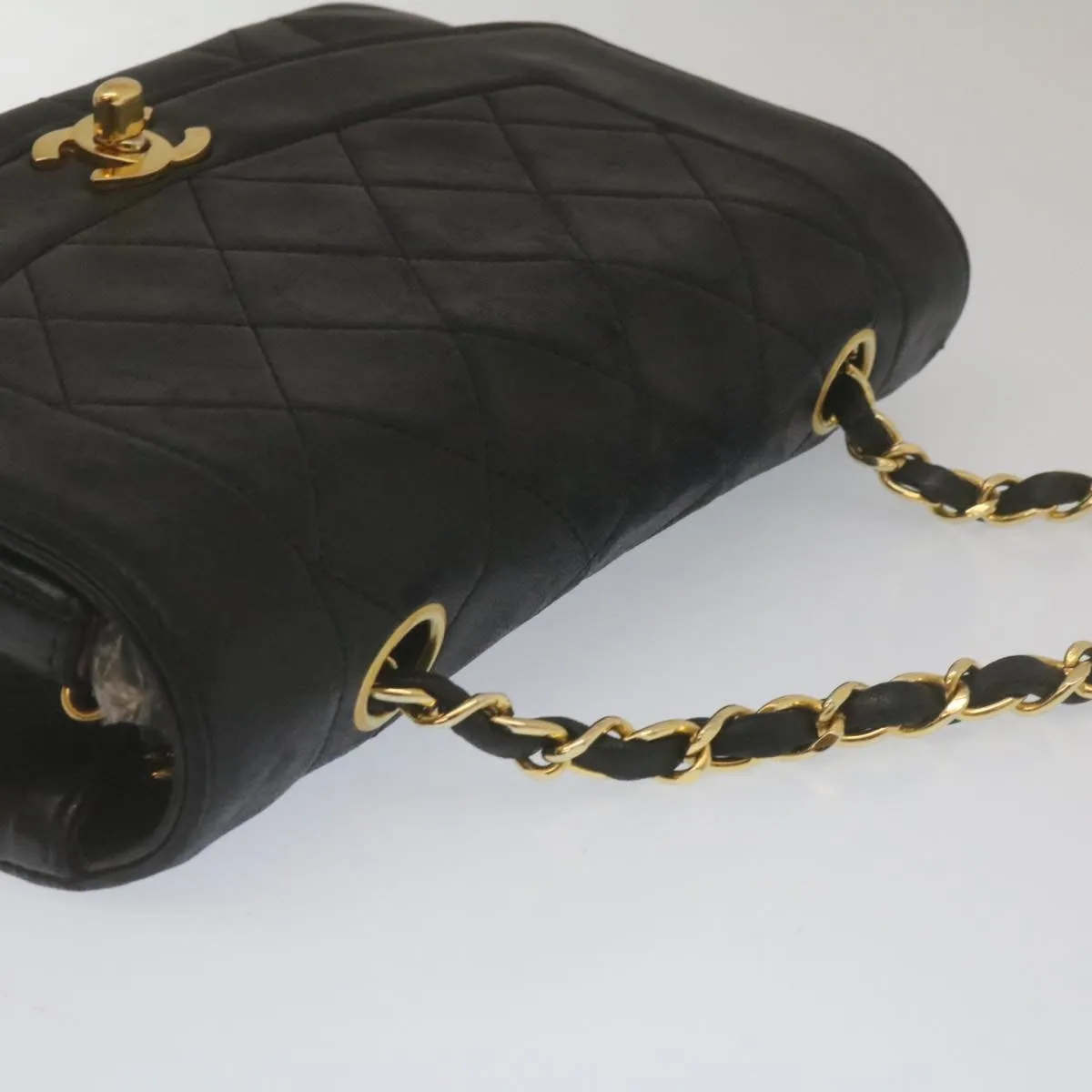 Chanel Matelasse Turn Lock Diana Chain Shoulder Bag Lamb Skin Black  lt403A