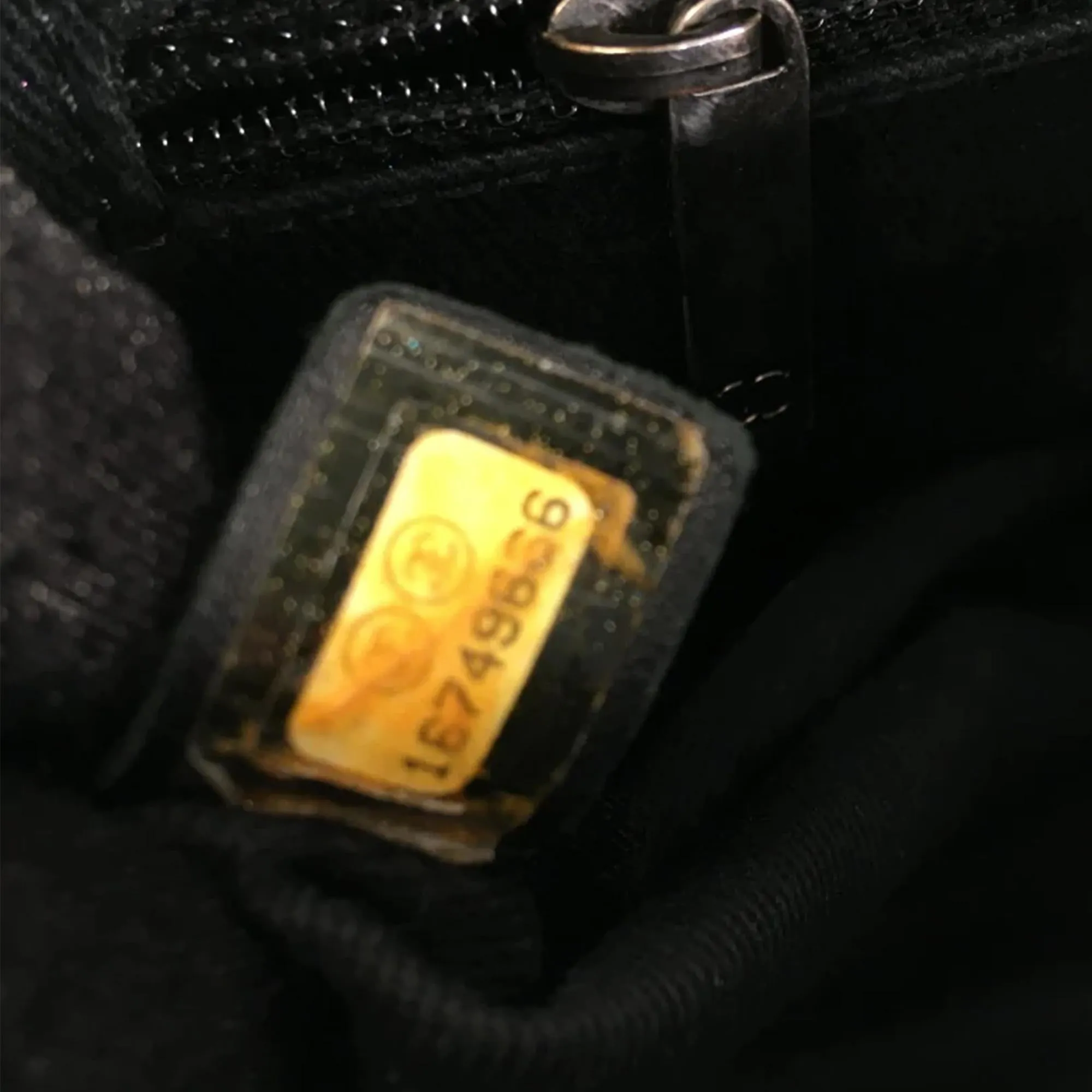 Chanel Medium Caviar Easy Flap (SHG-dICzQt)