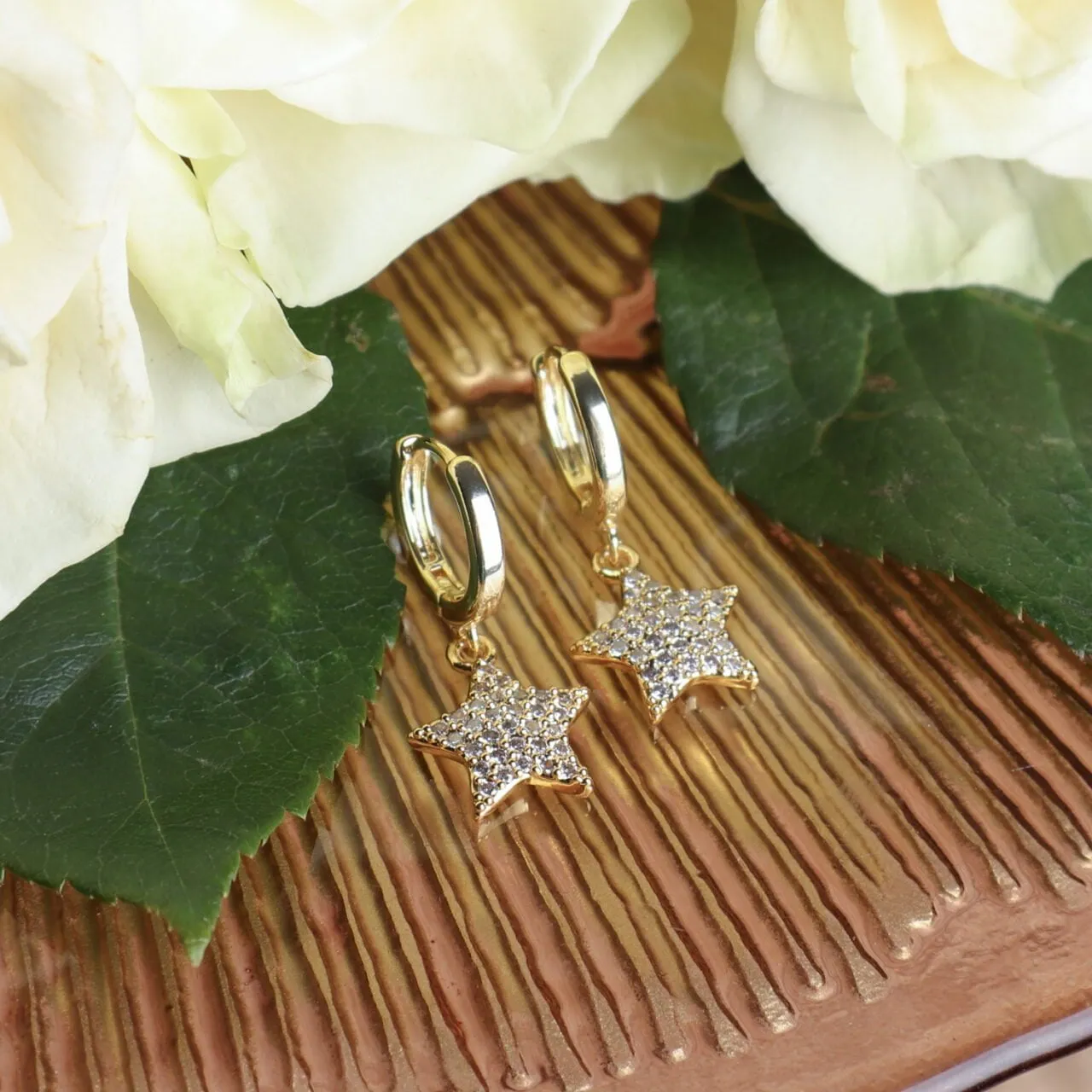 Earring Diamante Star Drop Gold