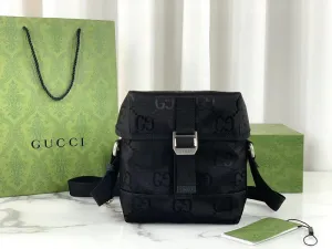 Gucci   Luxury Bags  1028