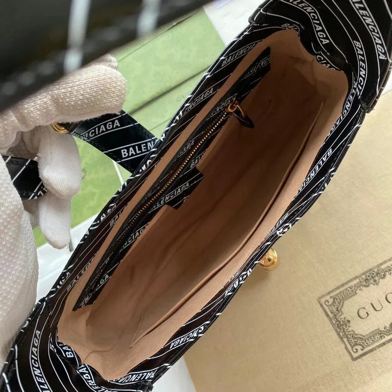 Gucci   Luxury Bags  1048
