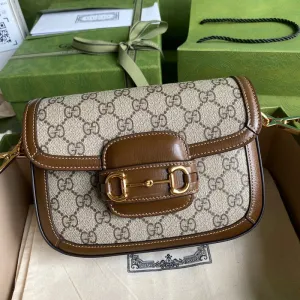 Gucci   Luxury Bags  1079