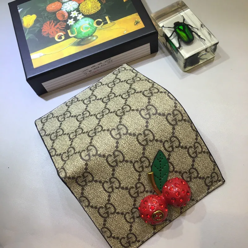 Gucci   Luxury Bags  1366