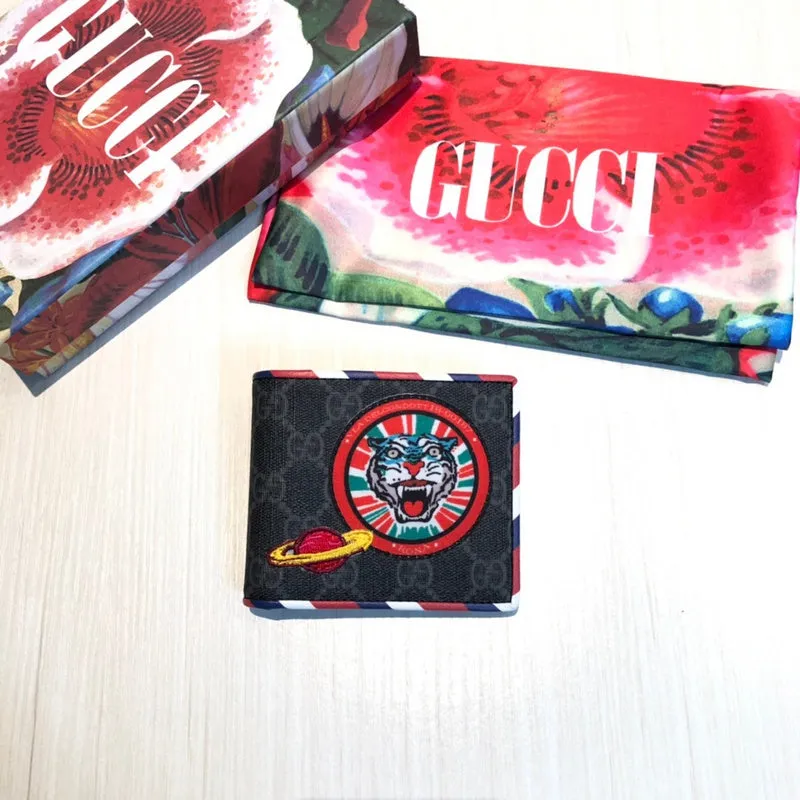 Gucci   Luxury Bags  875