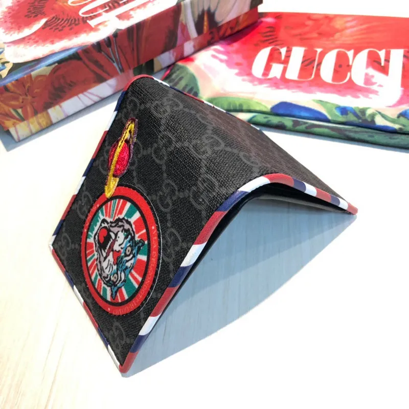 Gucci   Luxury Bags  875