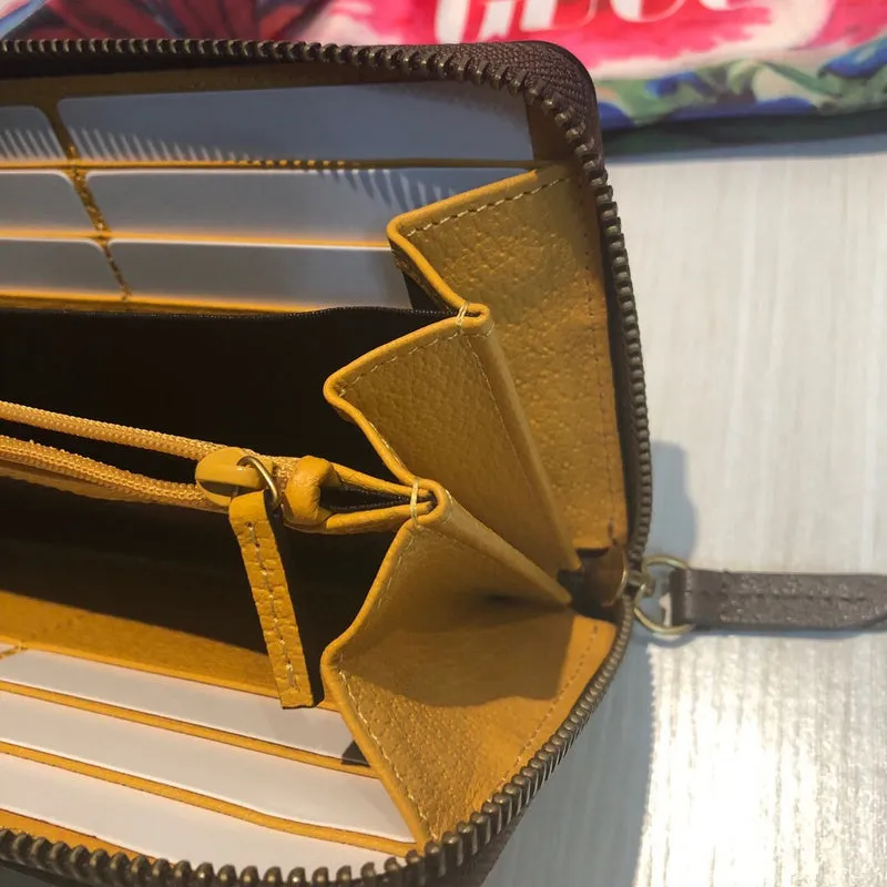 Gucci   Luxury Bags  883