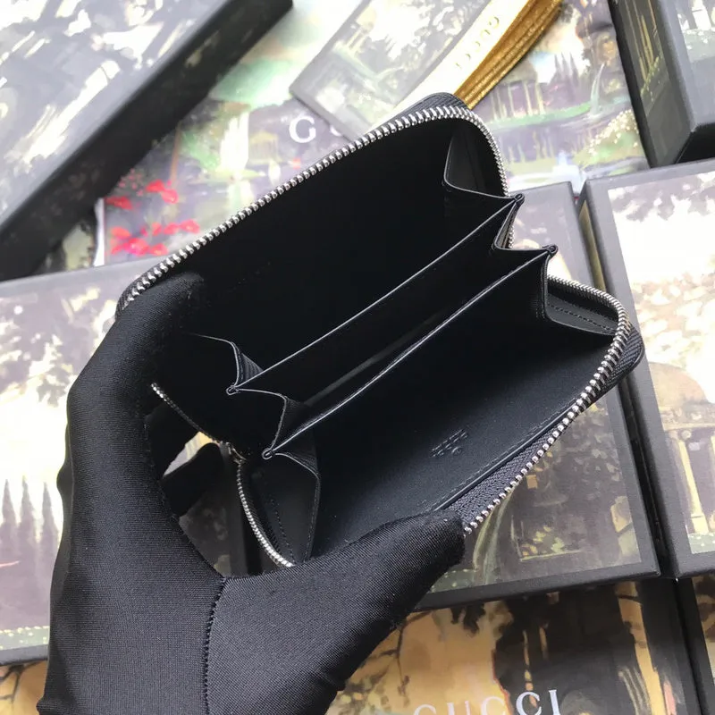 Gucci   Luxury Bags  925