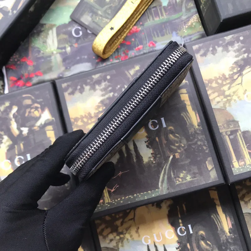 Gucci   Luxury Bags  925