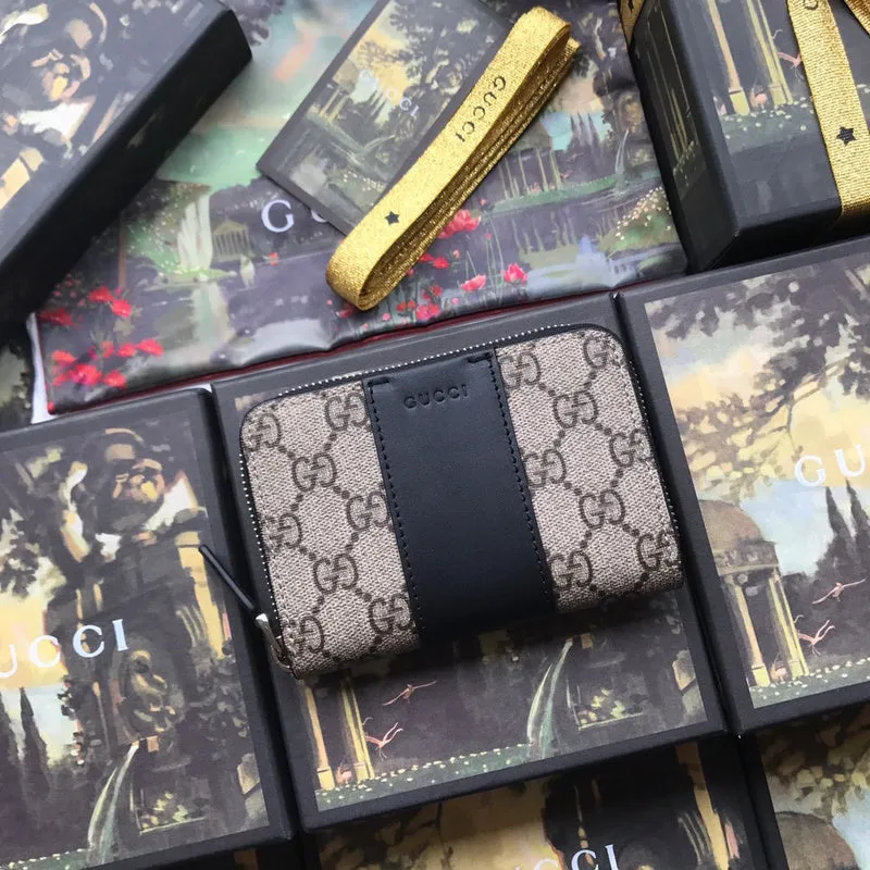 Gucci   Luxury Bags  925
