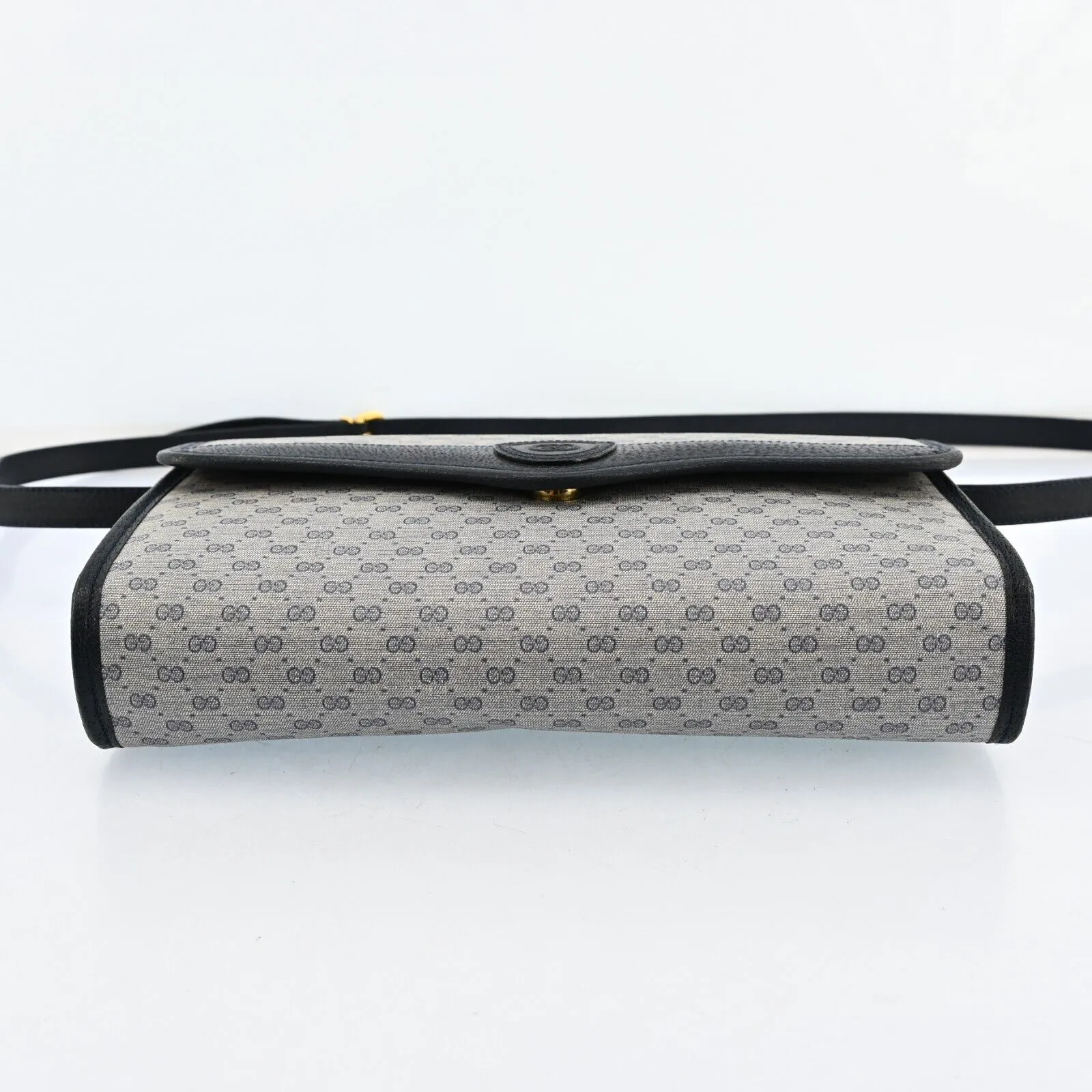 Gucci Micro Gg Vintage Shoulder Bag