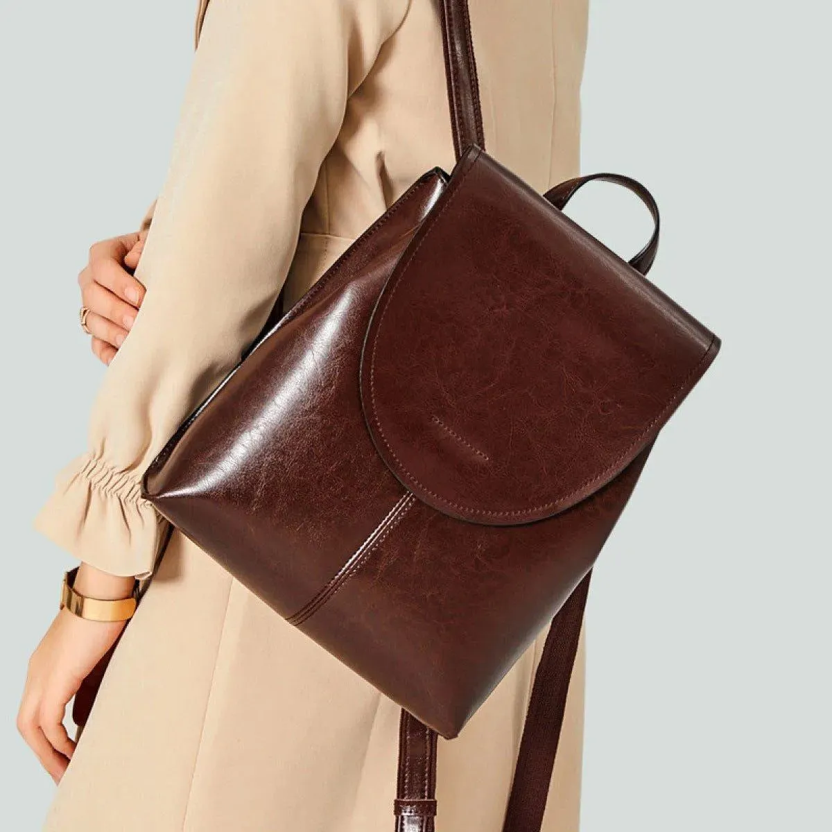 High-Capacity Cover Type Oil Wax Cowhide Backpack
