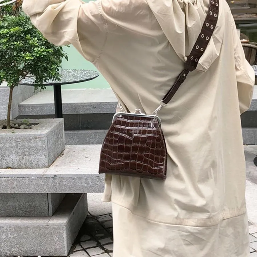Retro Crocodile Pattern Clutch Shoulder Bag