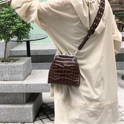 Retro Crocodile Pattern Clutch Shoulder Bag