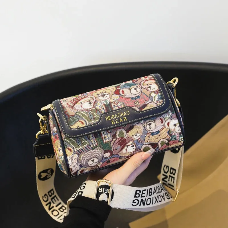 Stylish and Playful Casual Crossbody Bag with Bear Pattern