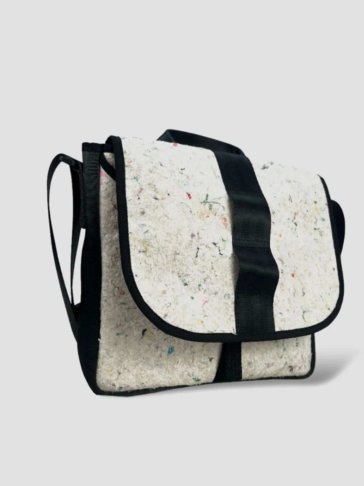 The Good Satchel White