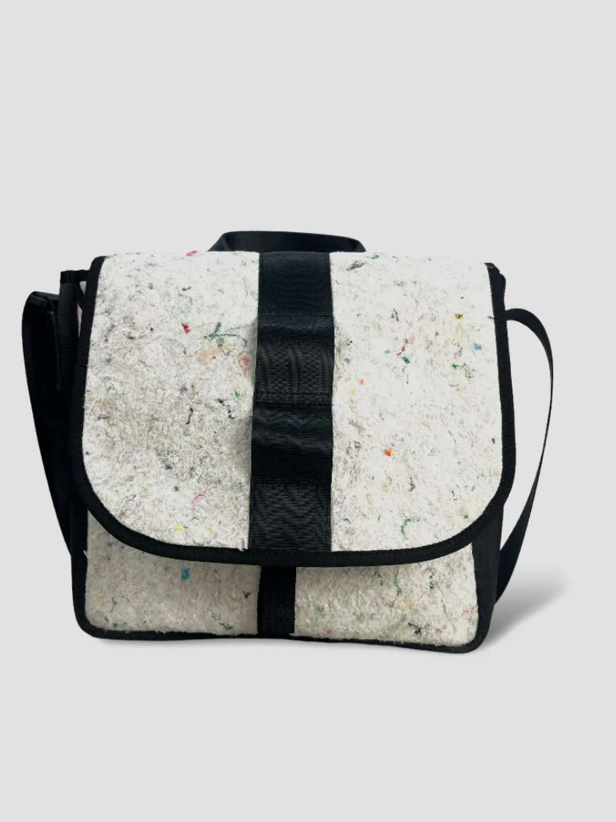 The Good Satchel White
